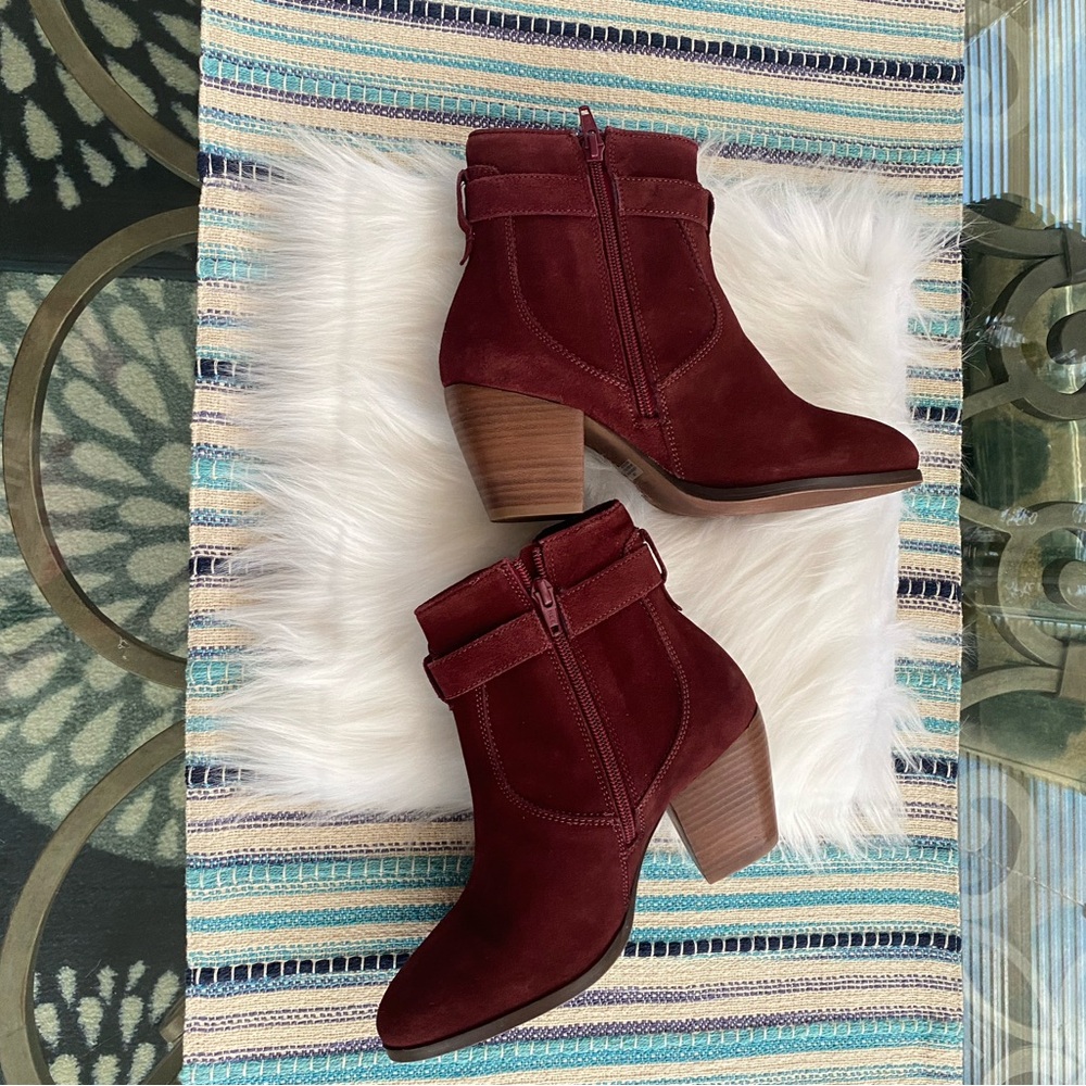 Diba sleek booties burgundy suede ankle boots - Picture 5 of 15